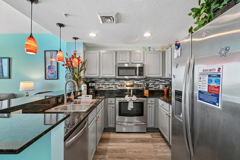 Interior 5, Calypso 1207 West, Bay