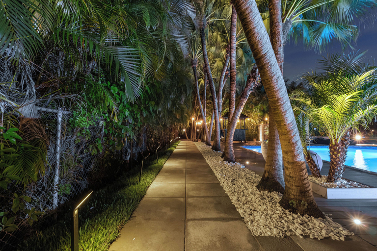 Garden 5, Waterfall Villa | Multi Court •Watersilde •Cinema, Broward