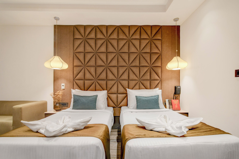 Room 3, Kzar Central, Kolkata
