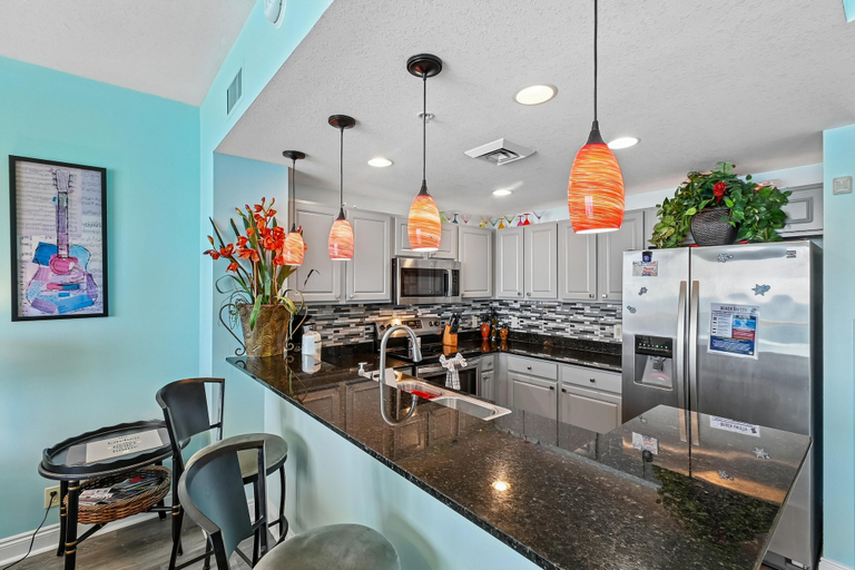 Interior 3, Calypso 1207 West, Bay