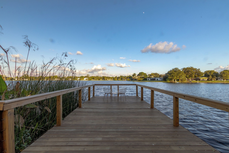 Terrace/patio 3, Lakefront Villa ·Tropical Backyard·Kayak·Cool Deck, Miami-Dade