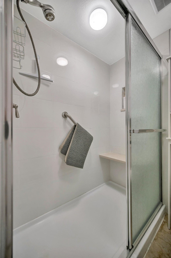 Bathroom 3, Bermuda Bay Beachside Condo, Pinellas