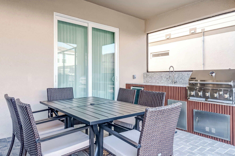 Outdoor dining 3, Luxury Family Home w/ Private Pool & Game Room, Lake