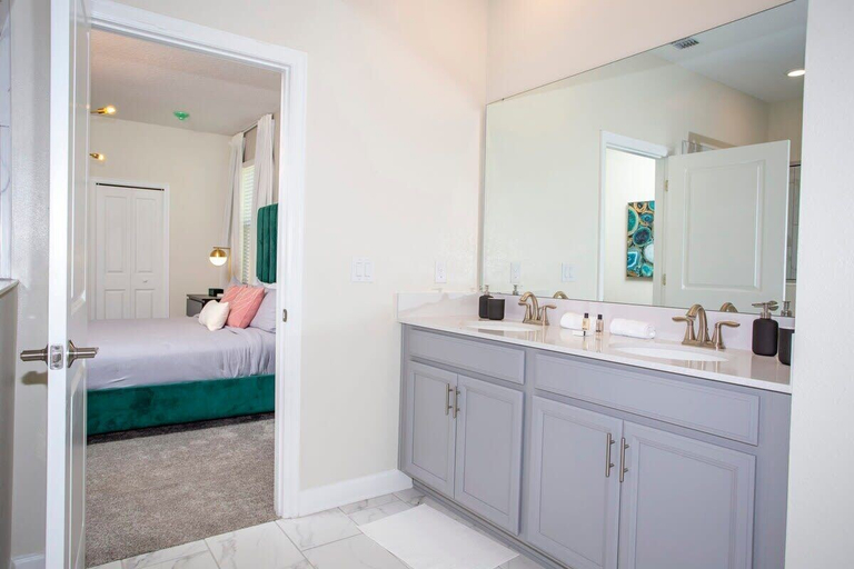 Room 4, Luxurious Family Retreat w/ Private Pool & Resort Access, Osceola