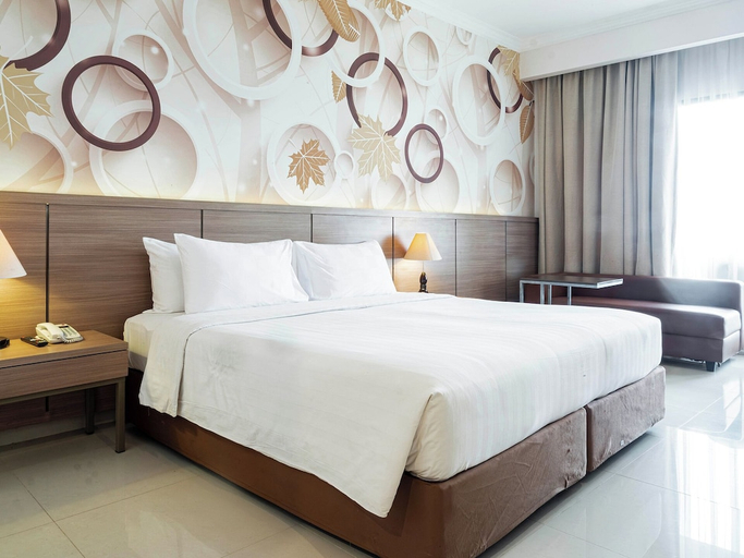 bedroom 13