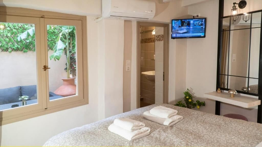 Room 5, ISIDORA home, Crete