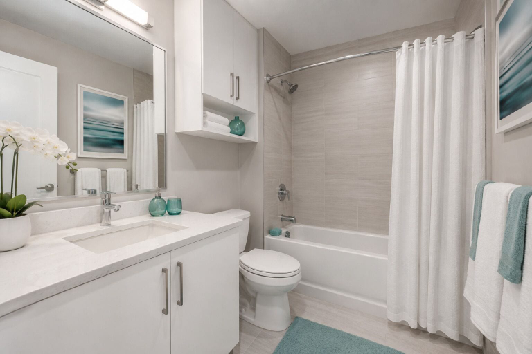 Bathroom, The Monarch Hotel, Toronto