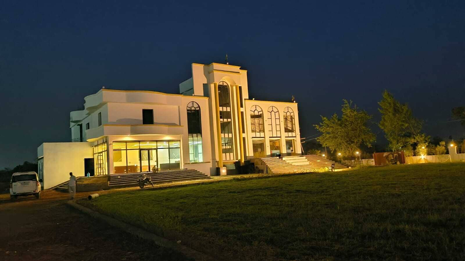 Exterior 4, Raja Krishna Mahal, Kushinagar