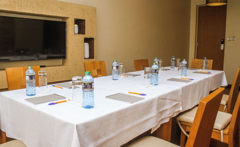 Dining 5, Reata Apartment Hotel, Dagoretti North