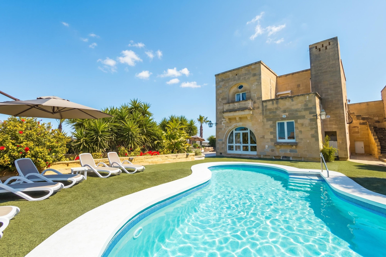 Sport & Beauty 3, Nirvana Gozitan Villa & Pool - Happy Rentals