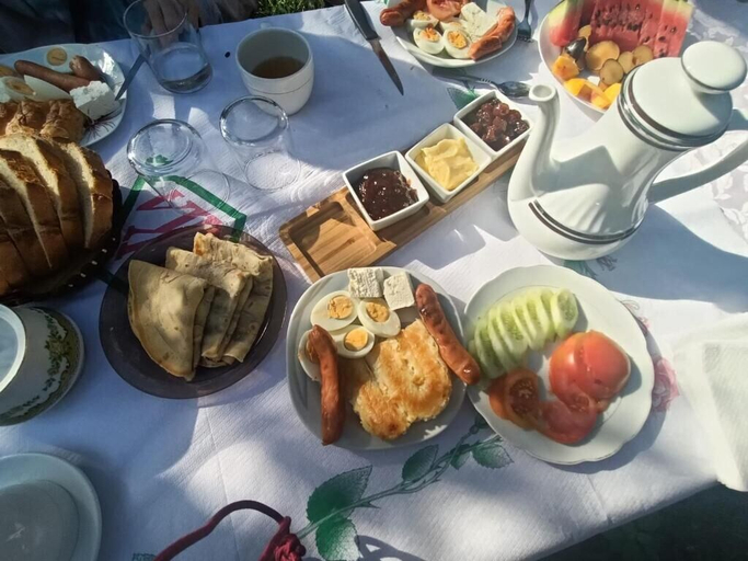 Food & Drinks 4, Xho's Forest Guest House, Beratit