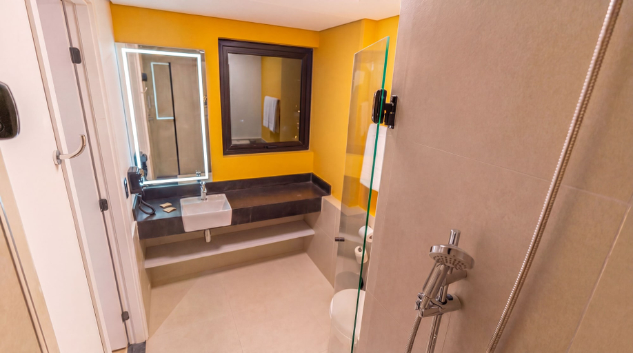 Bathroom 4, ibis Petrolina, Petrolina