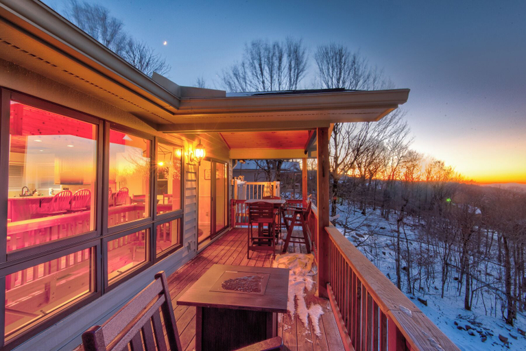 Interior 5, On Beech Time - Hot Tub, Views, Beech Mtn Club Option, Watauga