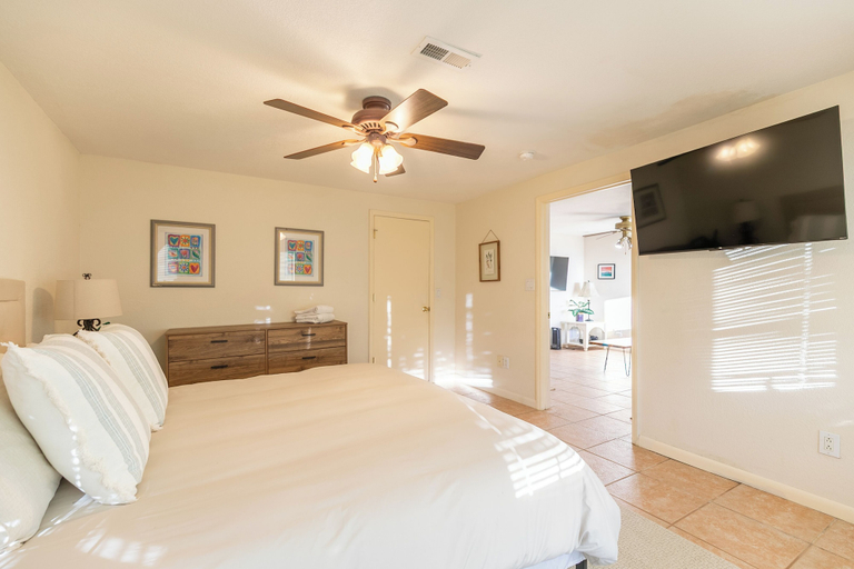 Interior 5, Shooting Star Lodge, Watauga