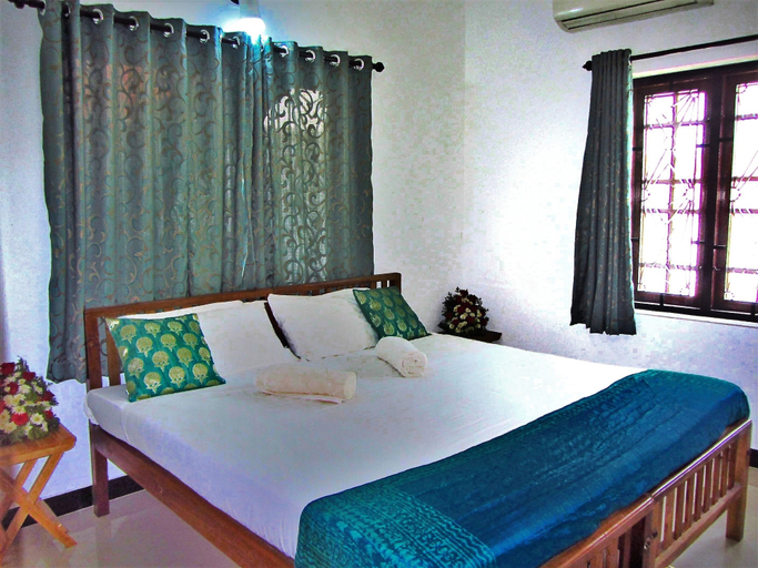 Room 2, Seaview Apartments, Ernakulam