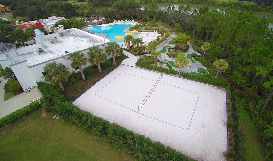 Sport court, Spacious Townhouse w/ Pool Near Disney Attractions, Polk