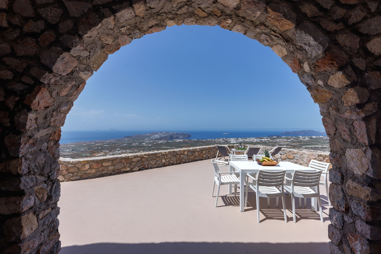 Outdoor dining 2, Villa - Sleeps 5 - Private Heated Pool-parking, South Aegean