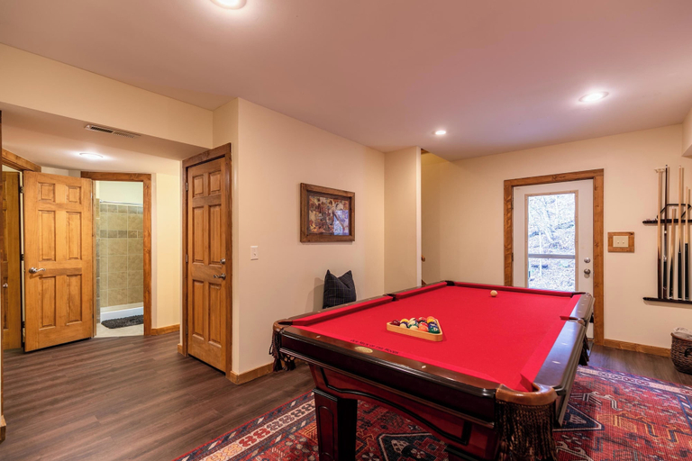 Interior 3, Valle Creek Cabin, Watauga