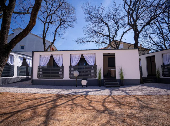 Exterior 2, Lux Mobile Homes Vodice, Vodice