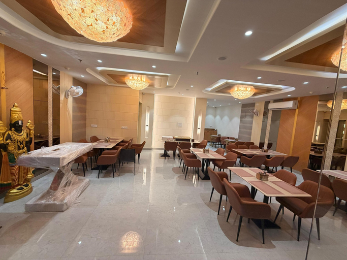 Dining 2, Hotel Tulsi Tower, Raipur