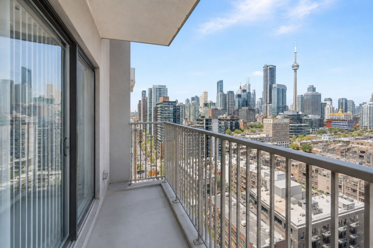 Property grounds, The Quayside Grand, Toronto