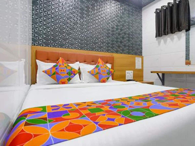 Room 5, Hotel Chembur Residency, Mumbai Suburban