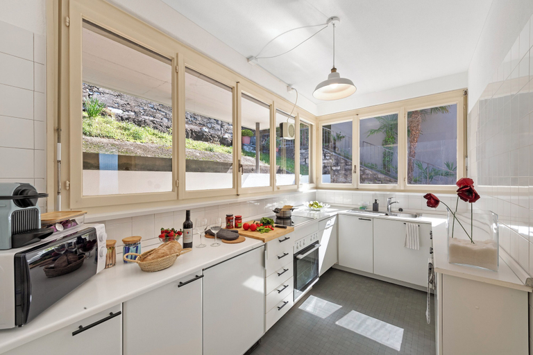 Private kitchen 2, Casa Serenella Splendid Lake View, Lugano