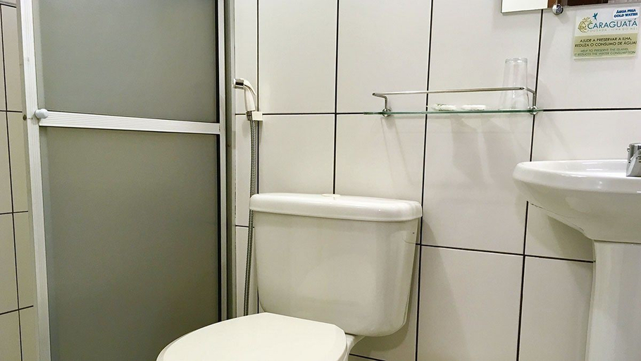 Bathroom, Pousada Caraguata, Paranaguá