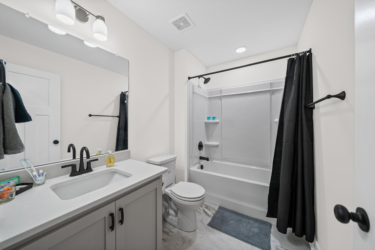 Interior 2, Jayme Schaaf, Montgomery