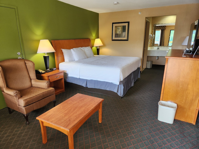 Bedroom 2, Fairfield, Freestone