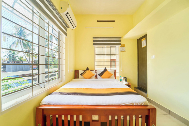 Room 4, Itsy Hotels Salees Enclave - Near Padmanabhaswamy Temple, Thiruvananthapuram
