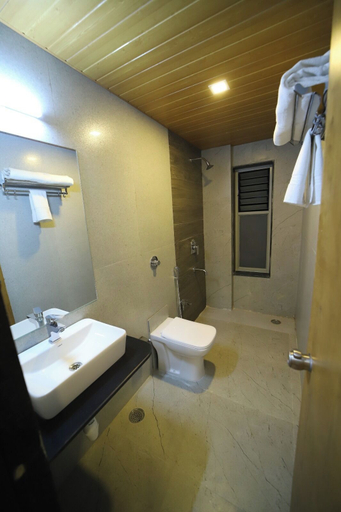 Bathroom 5, Hotel Orange Flag - Renuka Enterprises, Aurangabad