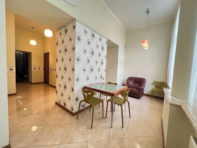 Room 5, D31, Odes'ka