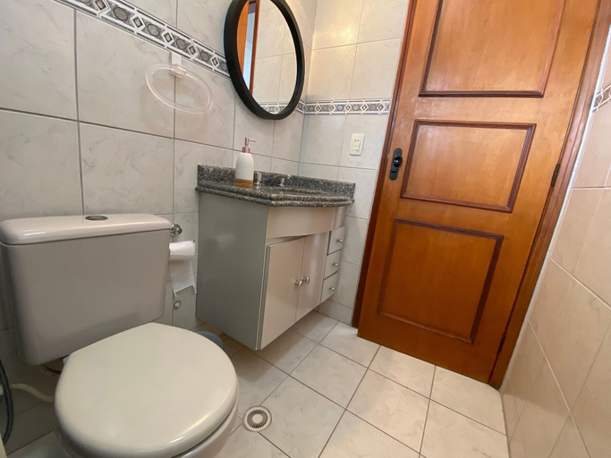 Bathroom 3, Edifício Paulo Roberto, São Vicente