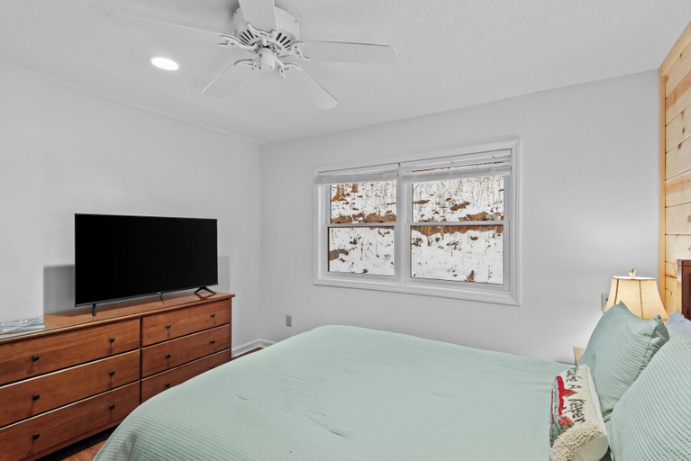 Interior 4, On Beech Time - Hot Tub, Views, Beech Mtn Club Option, Watauga
