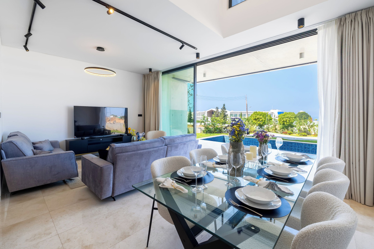 Dining 2, MITO Seaview by Serbellas