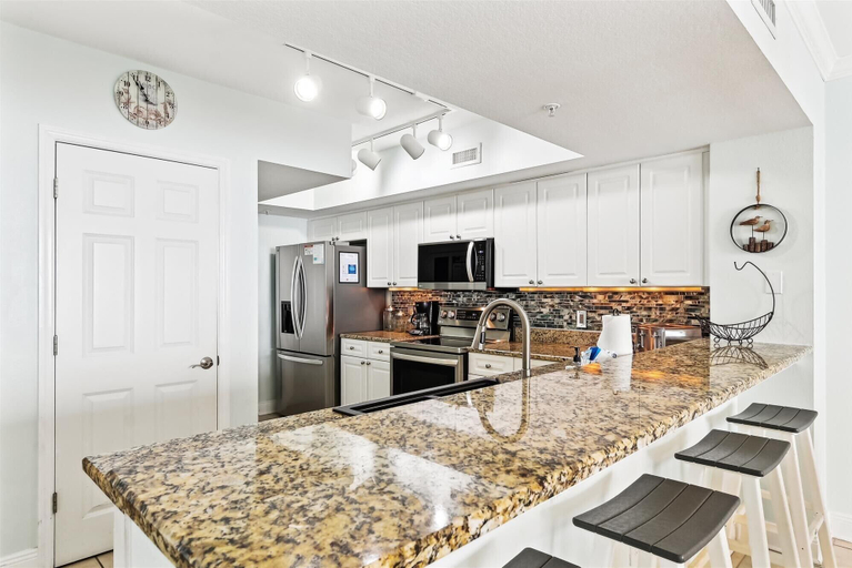 Interior 4, Emerald Beach Beach Front 1830, Bay