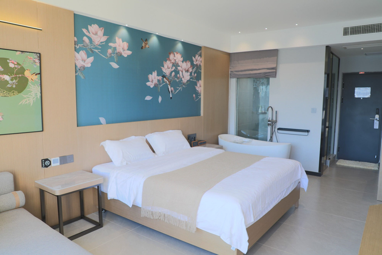 Room 5, Dali Fish Inn Seaview Hotel, Dali Bai