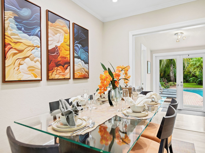 Interior 3, Palm Terrace With Private Pool Surrounded by Lush Gardens and Open Spaces, Broward