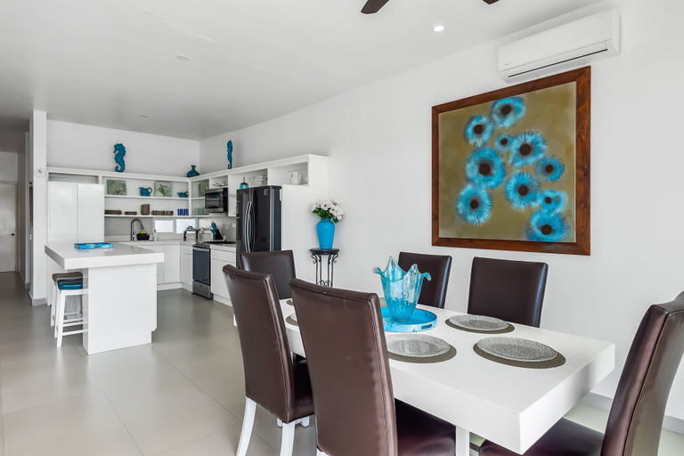 Dining 5, Beach-view Dog-friendly Villa With Private Patio, Outdoor Pool, Streaming, AC, Tijuana