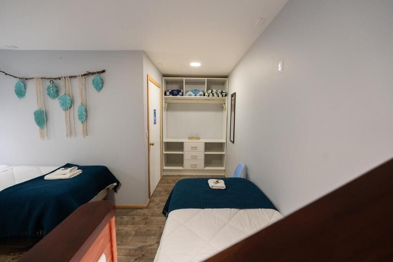 Room 5, Rufus Boutique, Última Esperanza