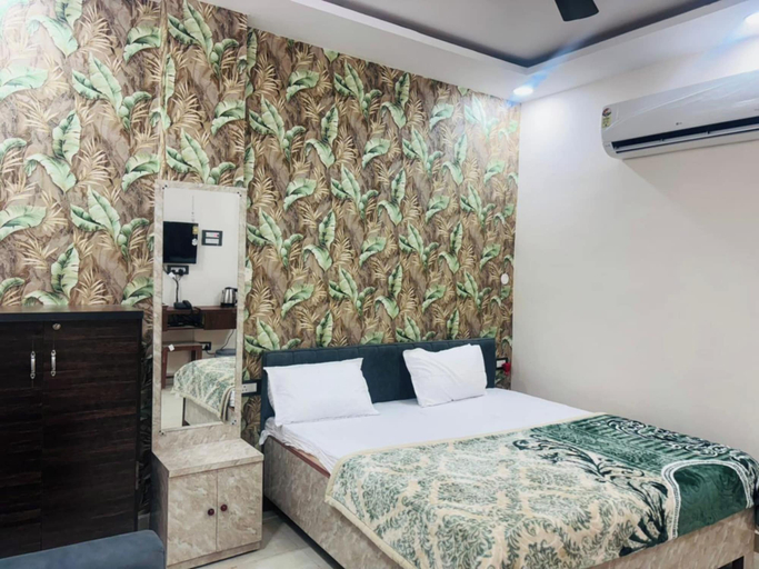Room 4, Manjeet Hotel & Restaurant, Ballia