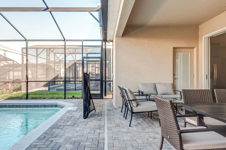 Pool 5, Luxury Family Home w/ Private Pool & Game Room, Lake