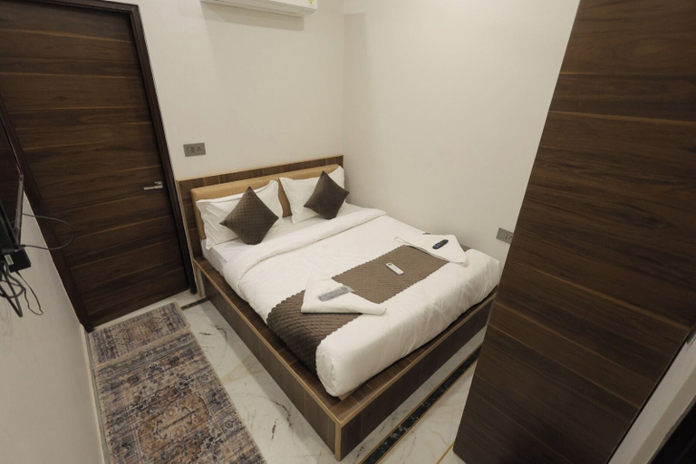 Room 4, Hotel Pearl Jaipur, Jaipur