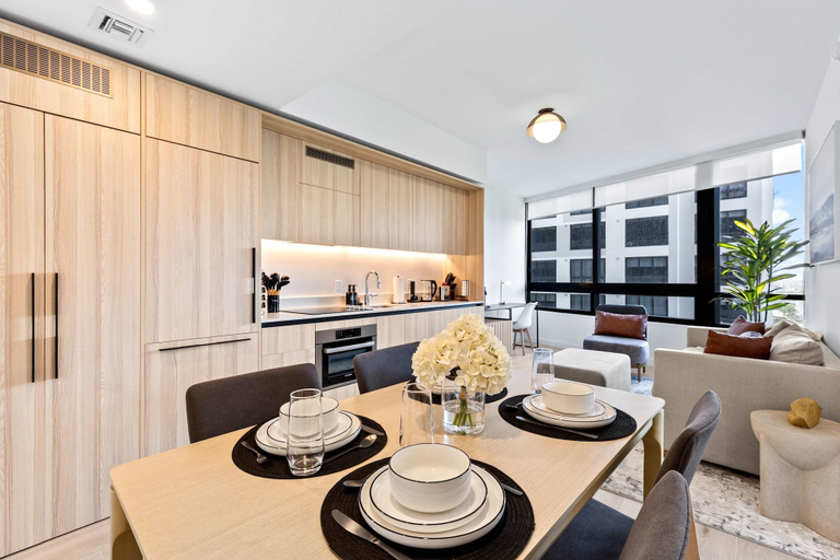 Dining 3, Skyline Pool & Spa Miami, Miami-Dade