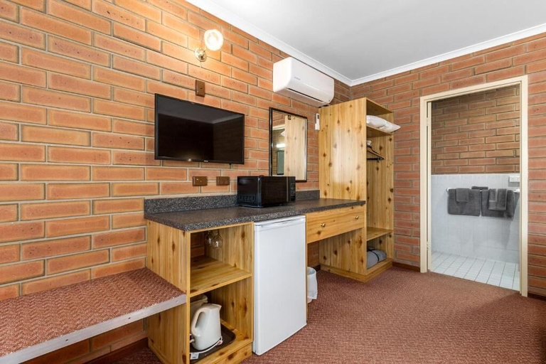 Interior 2, Edithburgh Seaside Motel, Yorke Peninsula - South