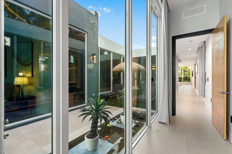 Interior detail, Signature Waterfront Villa by The Glamhomes, Miami-Dade