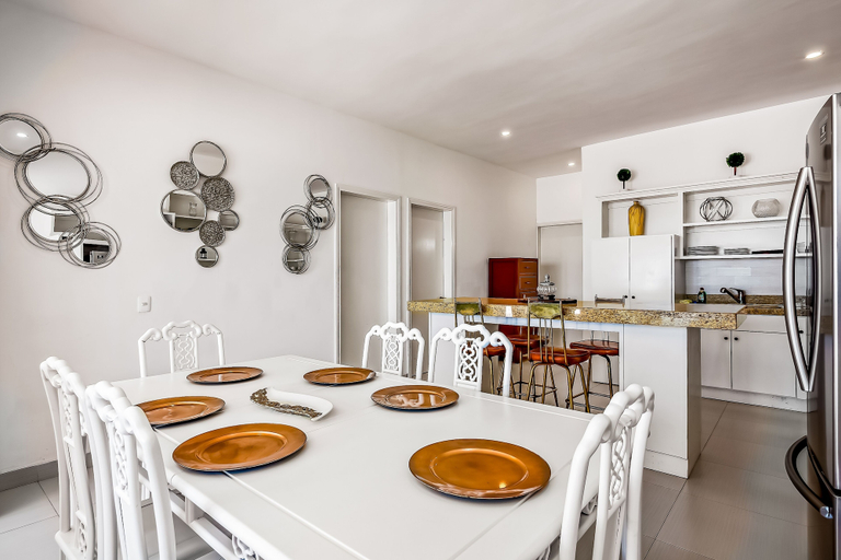 Dining 4, Dog-friendly Villa With Heated Pool, Hot Tub, Streaming, Partial Ocean Views, Tijuana