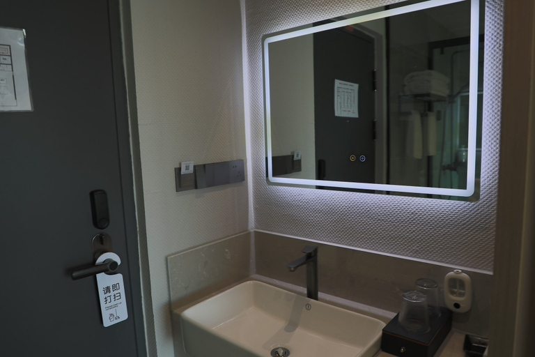 Bathroom 4, Dali Fish Inn Seaview Hotel, Dali Bai