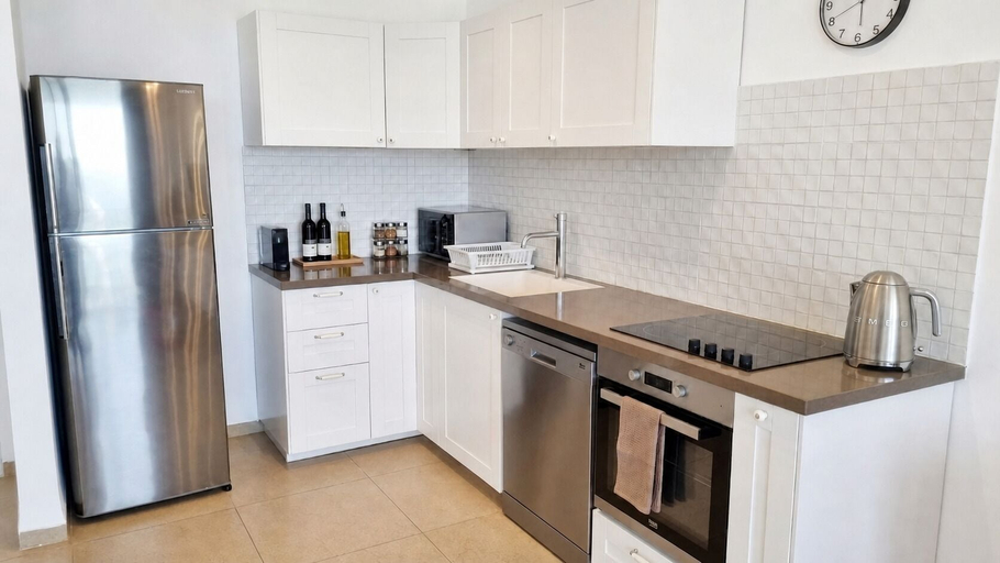 Private kitchen, Urban Penthouse Loft W Jacuzzi
